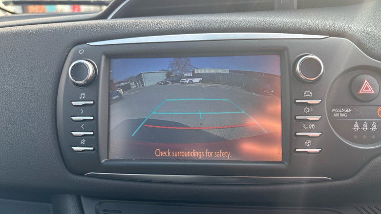 Toyota Yaris 1.5 Hybrid Y20 5dr CVT [Bi-tone] Hybrid Hatchback